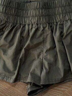 Free People Movement Olive Flowy Shorts | XS | Wide Waistband